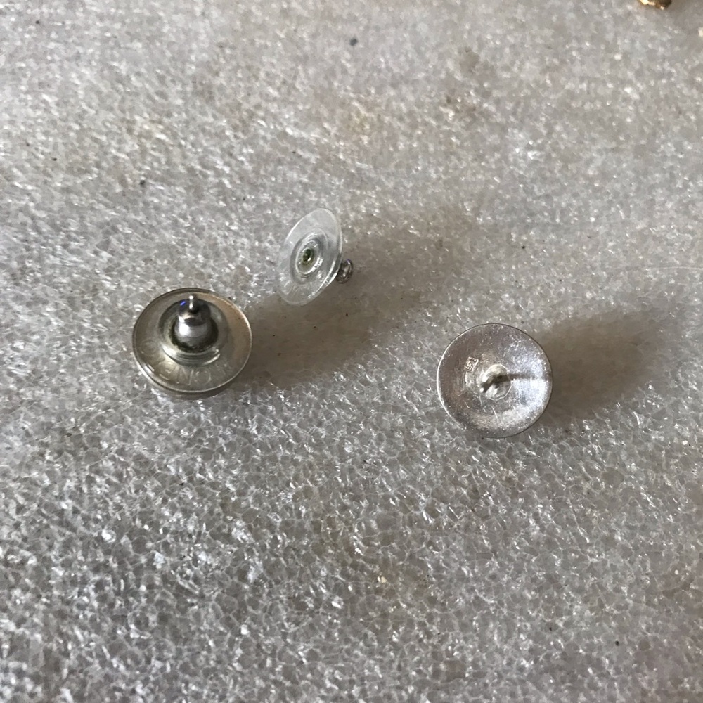 Elegant925 Silver Star-Patterned Stud Earrings - image 5